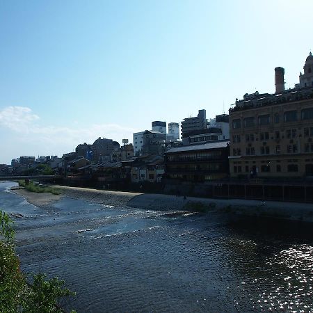 Business Hotel Shusenkaku Kiotó Kültér fotó