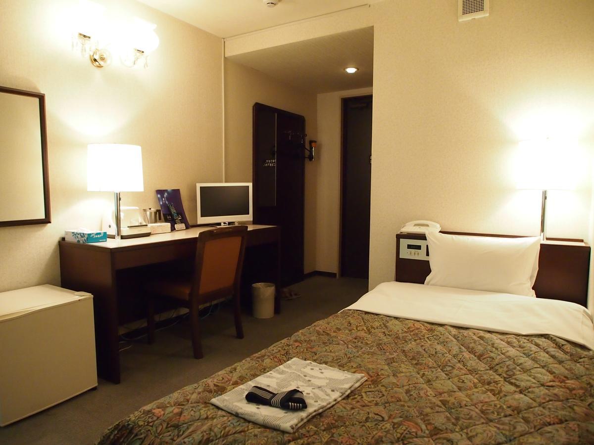 Business Hotel Shusenkaku Kiotó Kültér fotó